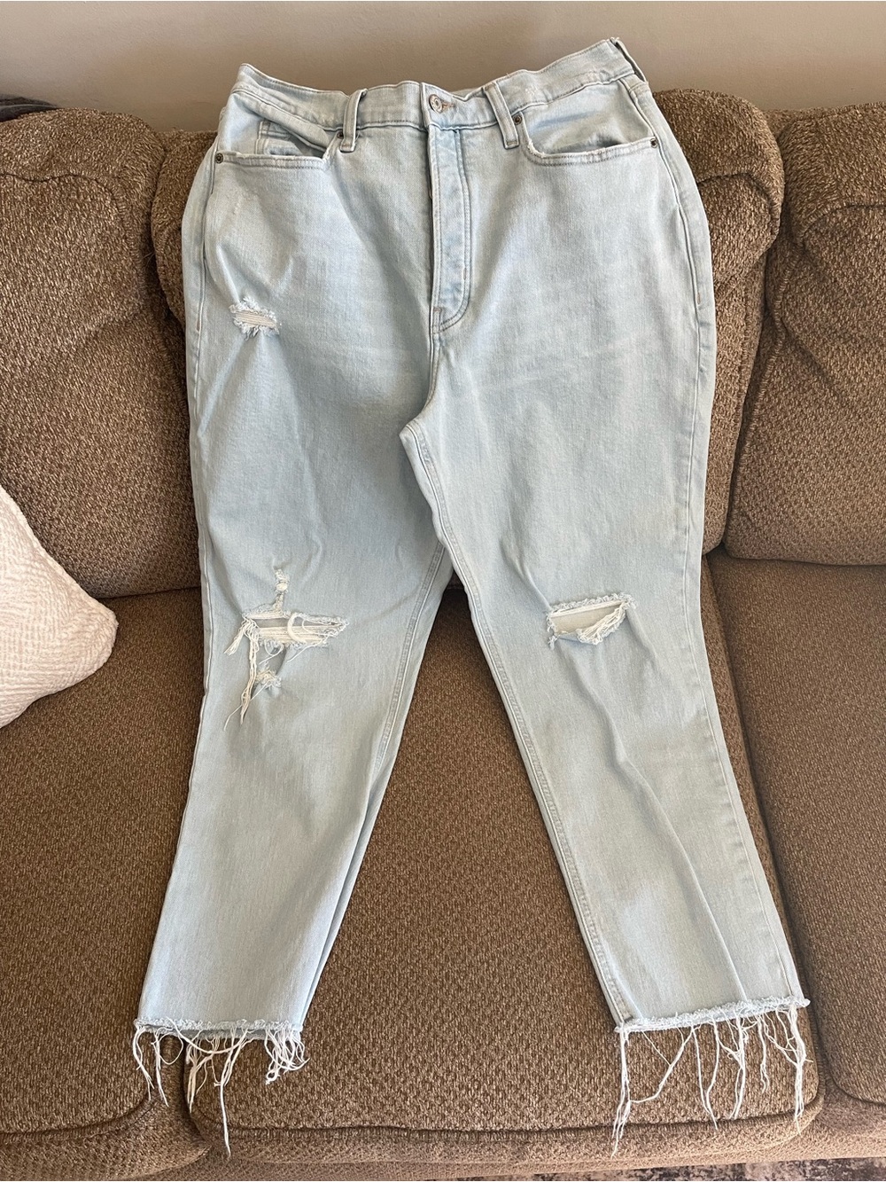 Old Navy Light Blue Distressed Extra High-Rise Curvy Straight Jeans